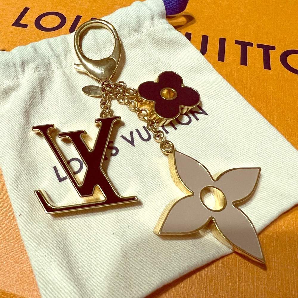 LV charm